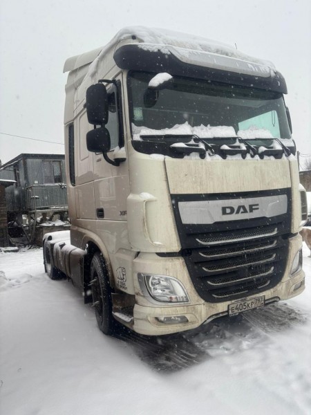 Седельный тягач DAF XF480