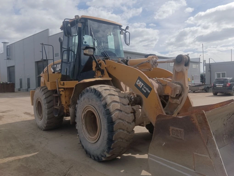 Фронтальный погрузчик Caterpillar 962H