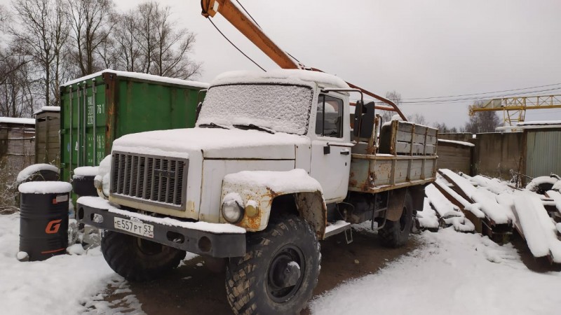 Бурилно-крановая машина (БКМ-317) на шасси ГАЗ-3308 Бурилно-крановая машина (БКМ-317) на шасси ГАЗ-3308