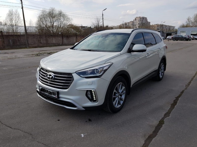 Hyundai Grand Santa Fe 2.2 CRDI AT 4WD Premium 7 seats