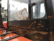 Трактор гусеничный с отвалом ВгТЗ ДТ-75 9