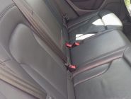 Audi Q3 2.0 AT 10