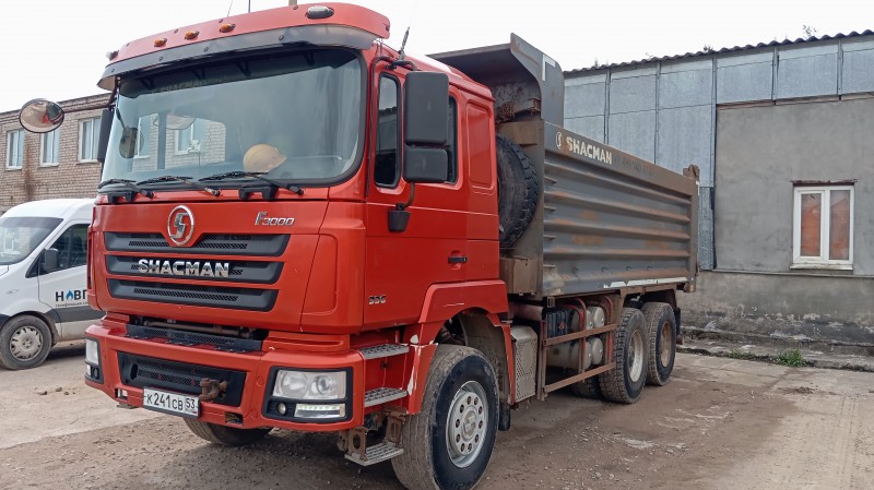 Самосвал SHACMAN F3000